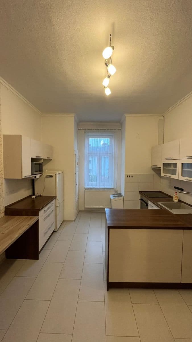 Predaj bytu 3-izbový 76 m², Dukelská, České Budějovice, Jihočeský kraj Predaj bytu 3-izbový 76 m², Dukelská, České Budějovice, Jihočeský kraj