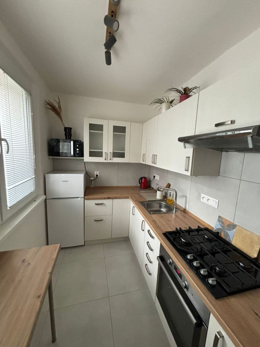 Prenájom bytu 2-izbový 52 m², A. Gwerkovej, Petržalka, Bratislavský kraj Prenájom bytu 2-izbový 52 m², A. Gwerkovej, Petržalka, Bratislavský kraj