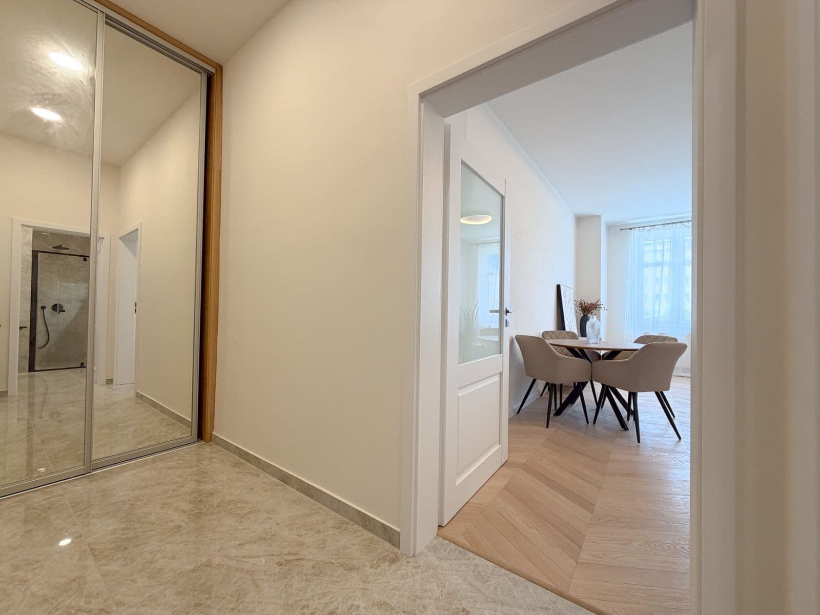 Predaj bytu 2-izbový 54 m², Jeseniova, Praha, Praha Predaj bytu 2-izbový 54 m², Jeseniova, Praha, Praha