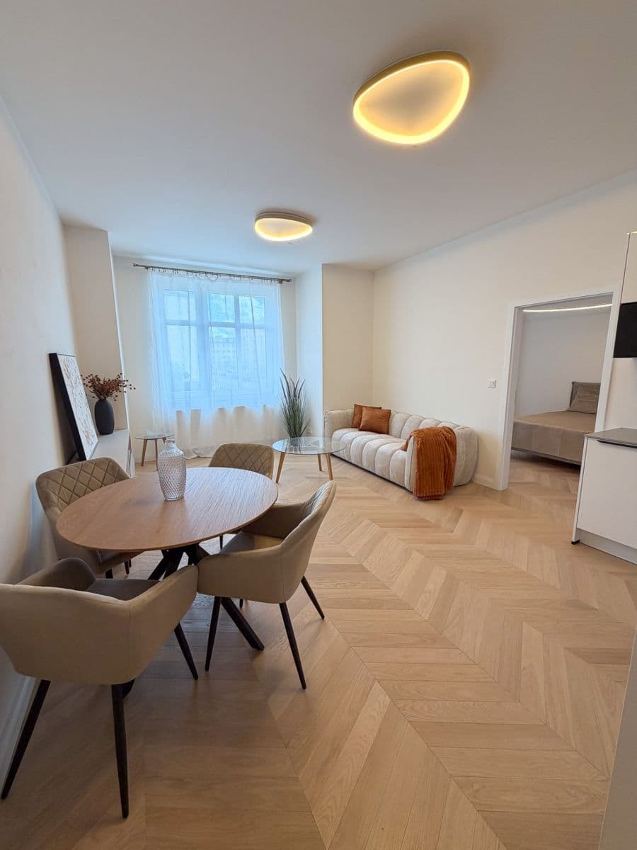 Predaj bytu 2-izbový 54 m², Jeseniova, Praha, Praha Predaj bytu 2-izbový 54 m², Jeseniova, Praha, Praha