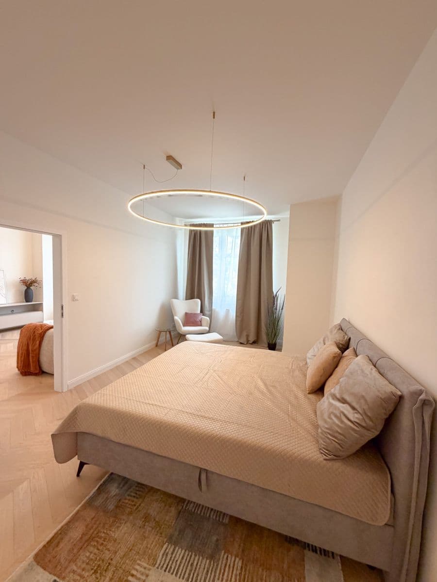 Predaj bytu 2-izbový 54 m², Jeseniova, Praha, Praha Predaj bytu 2-izbový 54 m², Jeseniova, Praha, Praha