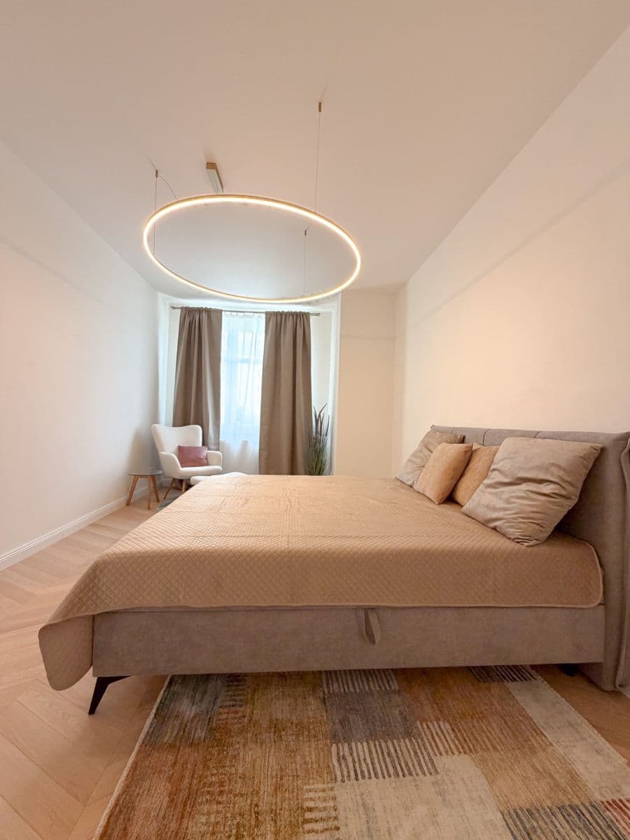 Predaj bytu 2-izbový 54 m², Jeseniova, Praha, Praha Predaj bytu 2-izbový 54 m², Jeseniova, Praha, Praha