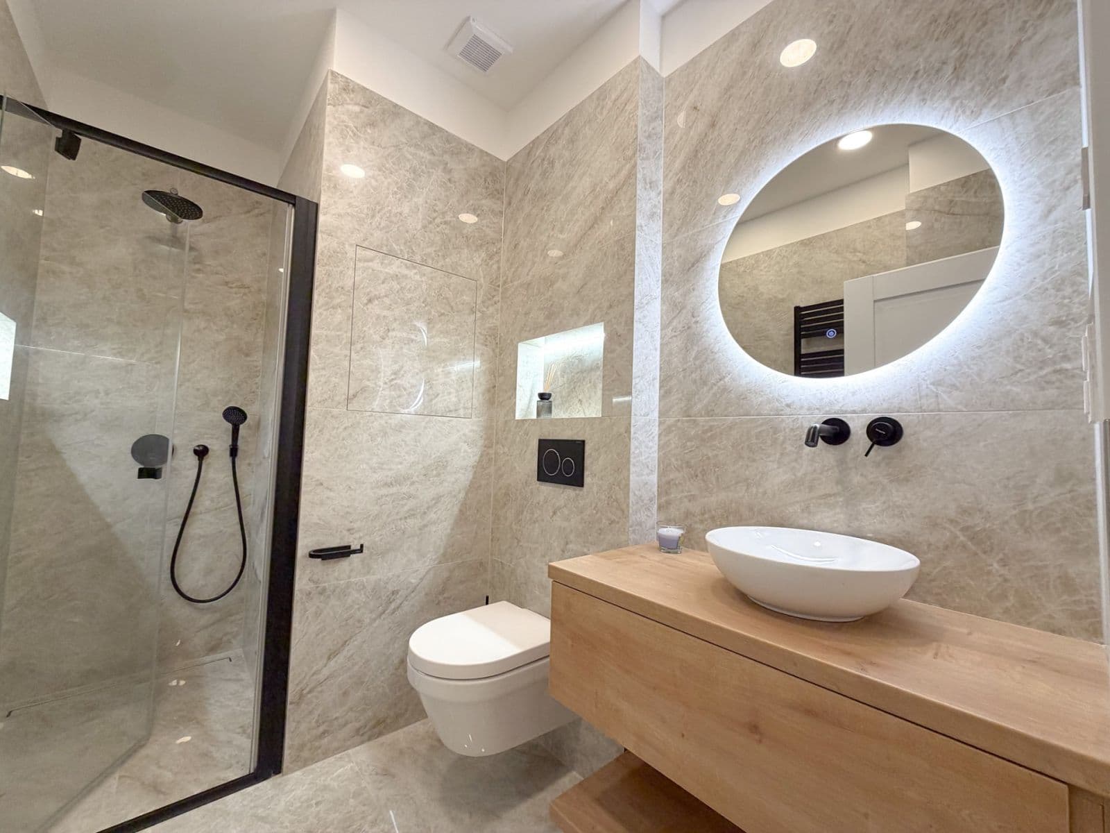 Predaj bytu 2-izbový 54 m², Jeseniova, Praha, Praha Predaj bytu 2-izbový 54 m², Jeseniova, Praha, Praha