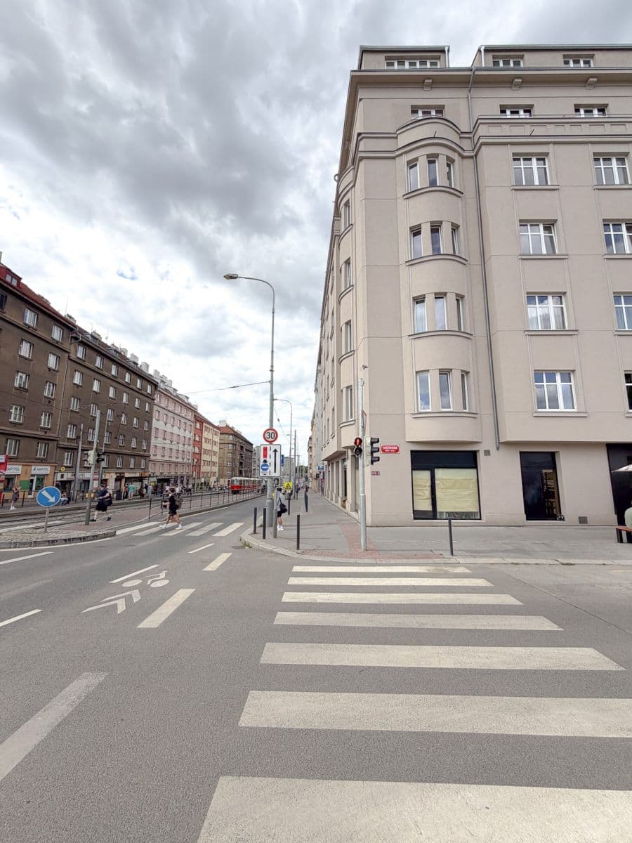 Predaj bytu 2-izbový 54 m², Jeseniova, Praha, Praha Predaj bytu 2-izbový 54 m², Jeseniova, Praha, Praha