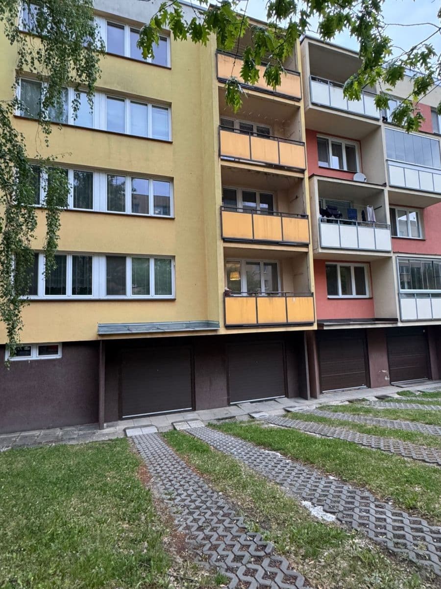 Prenájom bytu 2-izbový 60 m², Gen. Píky, Ostrava, Moravskoslezský kraj Prenájom bytu 2-izbový 60 m², Gen. Píky, Ostrava, Moravskoslezský kraj