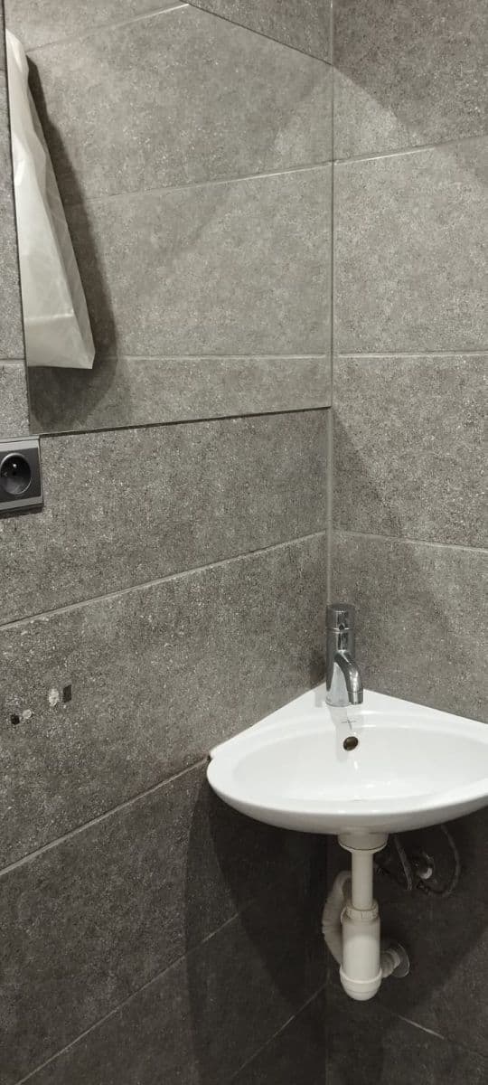 Prenájom bytu 2-izbový 60 m², Gen. Píky, Ostrava, Moravskoslezský kraj Prenájom bytu 2-izbový 60 m², Gen. Píky, Ostrava, Moravskoslezský kraj