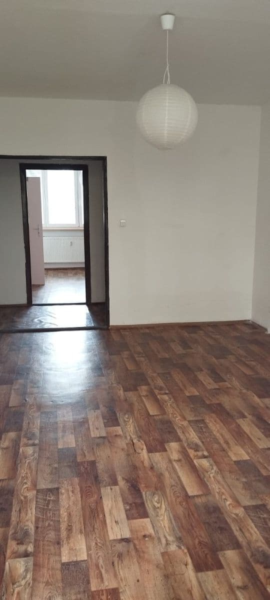Prenájom bytu 2-izbový 60 m², Gen. Píky, Ostrava, Moravskoslezský kraj Prenájom bytu 2-izbový 60 m², Gen. Píky, Ostrava, Moravskoslezský kraj