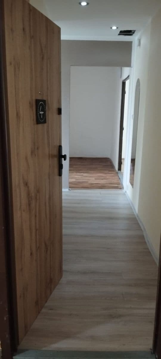 Prenájom bytu 2-izbový 60 m², Gen. Píky, Ostrava, Moravskoslezský kraj Prenájom bytu 2-izbový 60 m², Gen. Píky, Ostrava, Moravskoslezský kraj