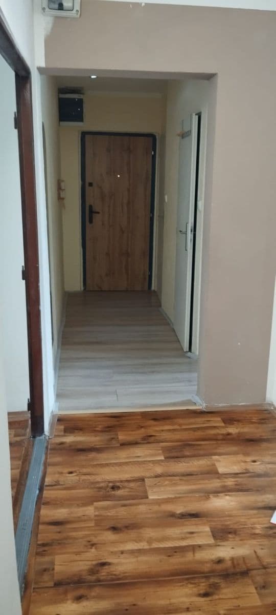 Prenájom bytu 2-izbový 60 m², Gen. Píky, Ostrava, Moravskoslezský kraj Prenájom bytu 2-izbový 60 m², Gen. Píky, Ostrava, Moravskoslezský kraj