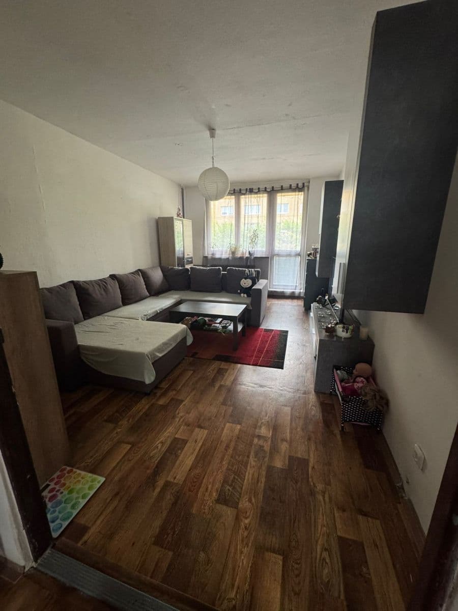 Prenájom bytu 2-izbový 60 m², Gen. Píky, Ostrava, Moravskoslezský kraj Prenájom bytu 2-izbový 60 m², Gen. Píky, Ostrava, Moravskoslezský kraj