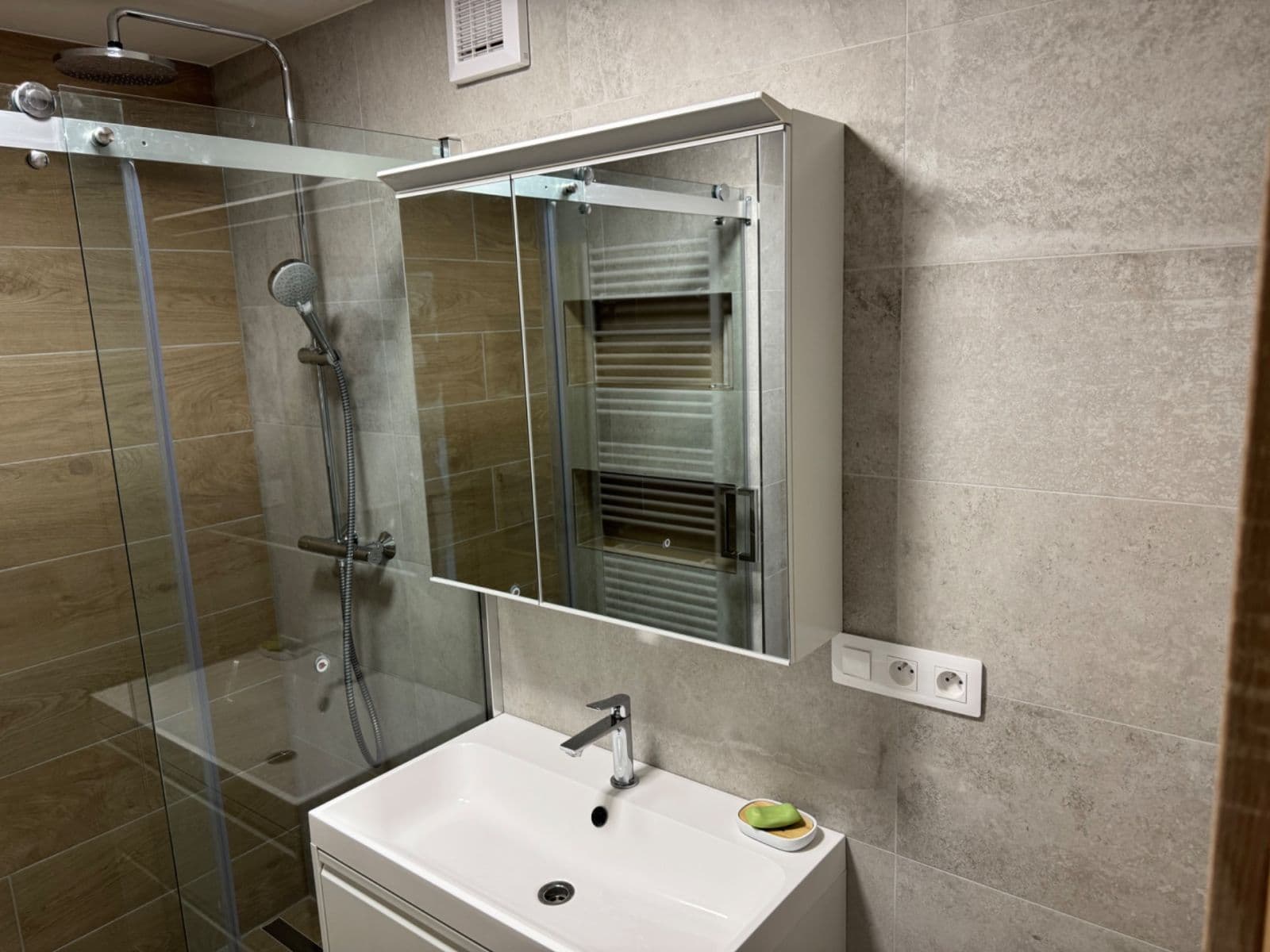 Prenájom bytu 3-izbový 67 m², Kurkova, Praha, Praha Prenájom bytu 3-izbový 67 m², Kurkova, Praha, Praha