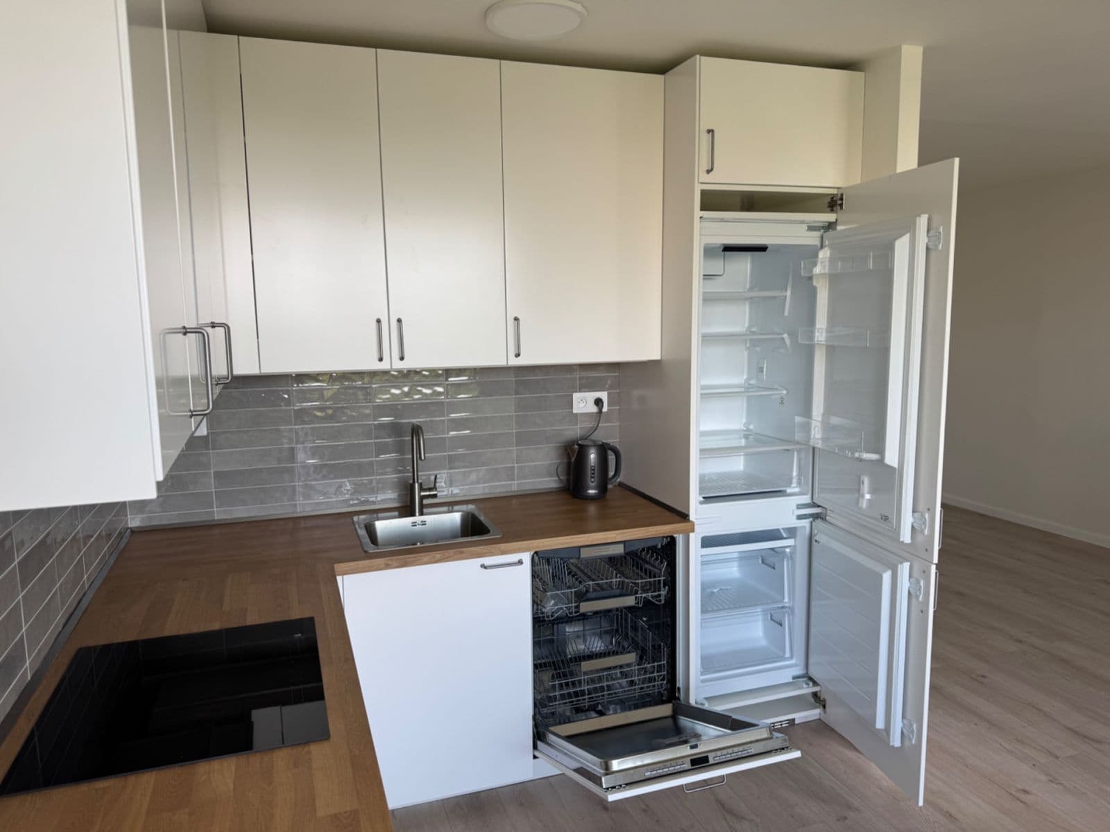 Prenájom bytu 3-izbový 67 m², Kurkova, Praha, Praha Prenájom bytu 3-izbový 67 m², Kurkova, Praha, Praha