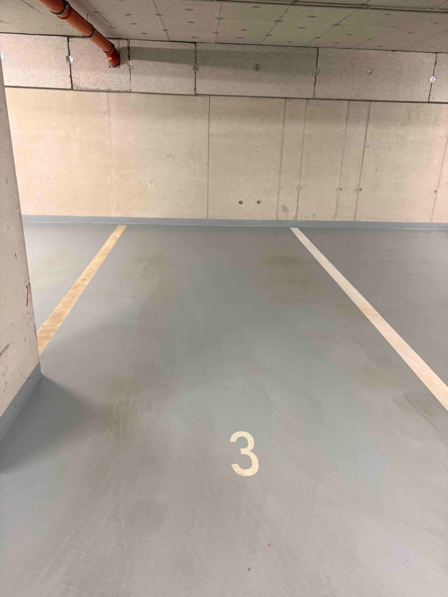 Prenájom garáže 13 m², Třebohostická, Praha, Praha Prenájom garáže 13 m², Třebohostická, Praha, Praha