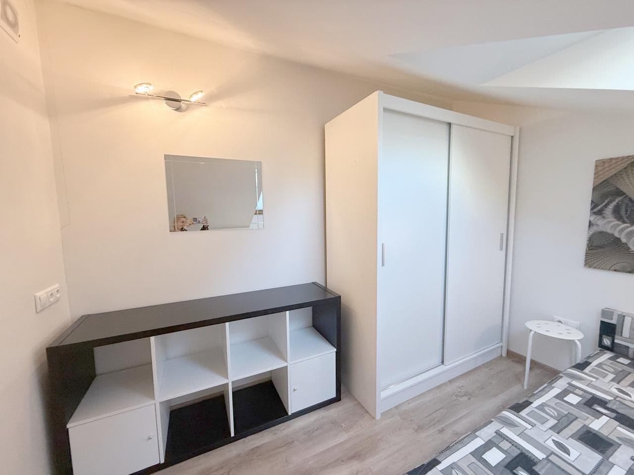 Prenájom bytu 1-izbový 30 m², Zenklova, Praha, Praha Prenájom bytu 1-izbový 30 m², Zenklova, Praha, Praha
