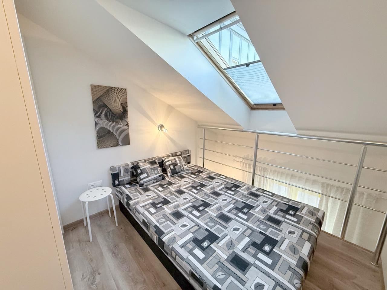 Prenájom bytu 1-izbový 30 m², Zenklova, Praha, Praha Prenájom bytu 1-izbový 30 m², Zenklova, Praha, Praha