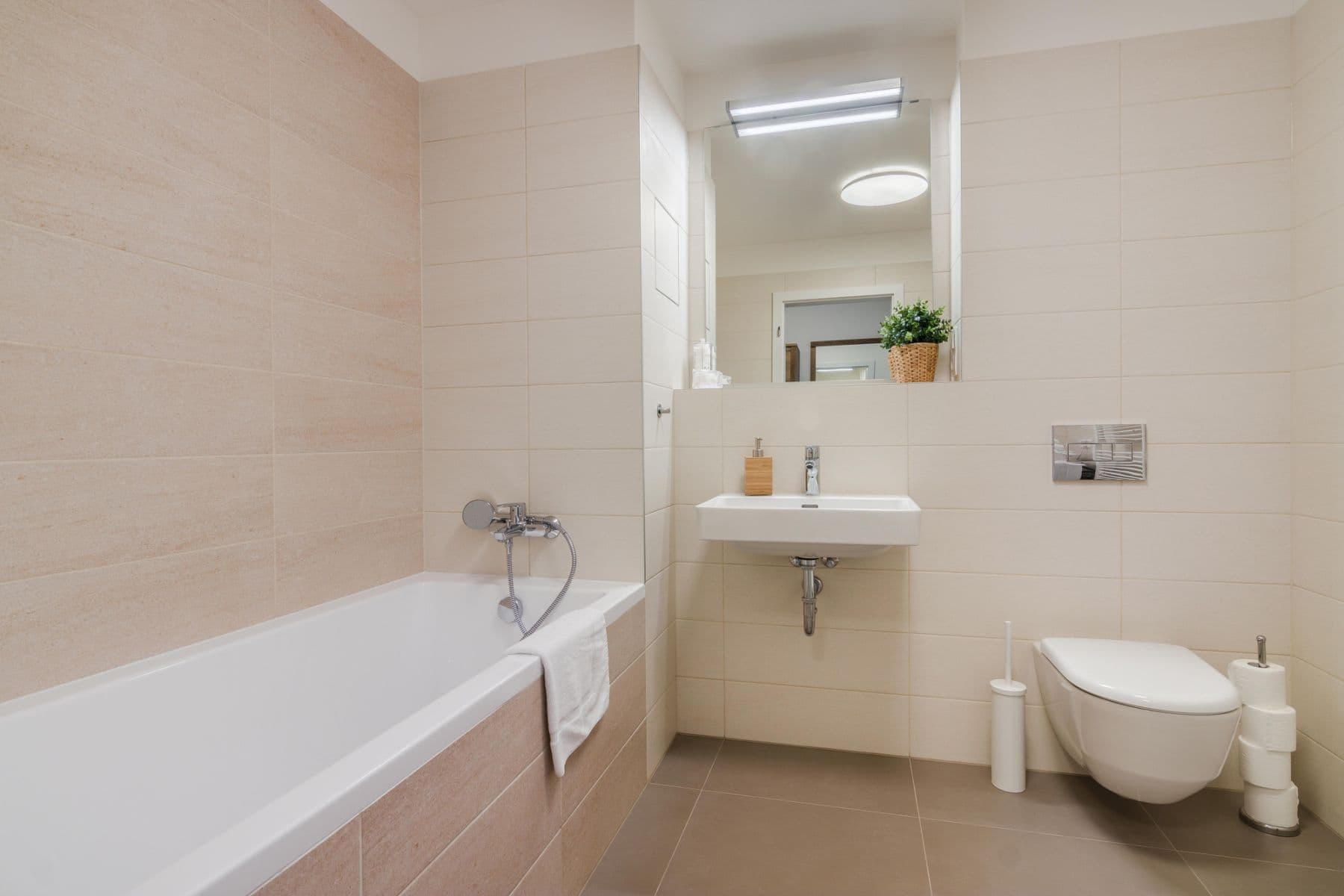 Prenájom bytu 50 m², Laponská, Praha, Praha Prenájom bytu 50 m², Laponská, Praha, Praha