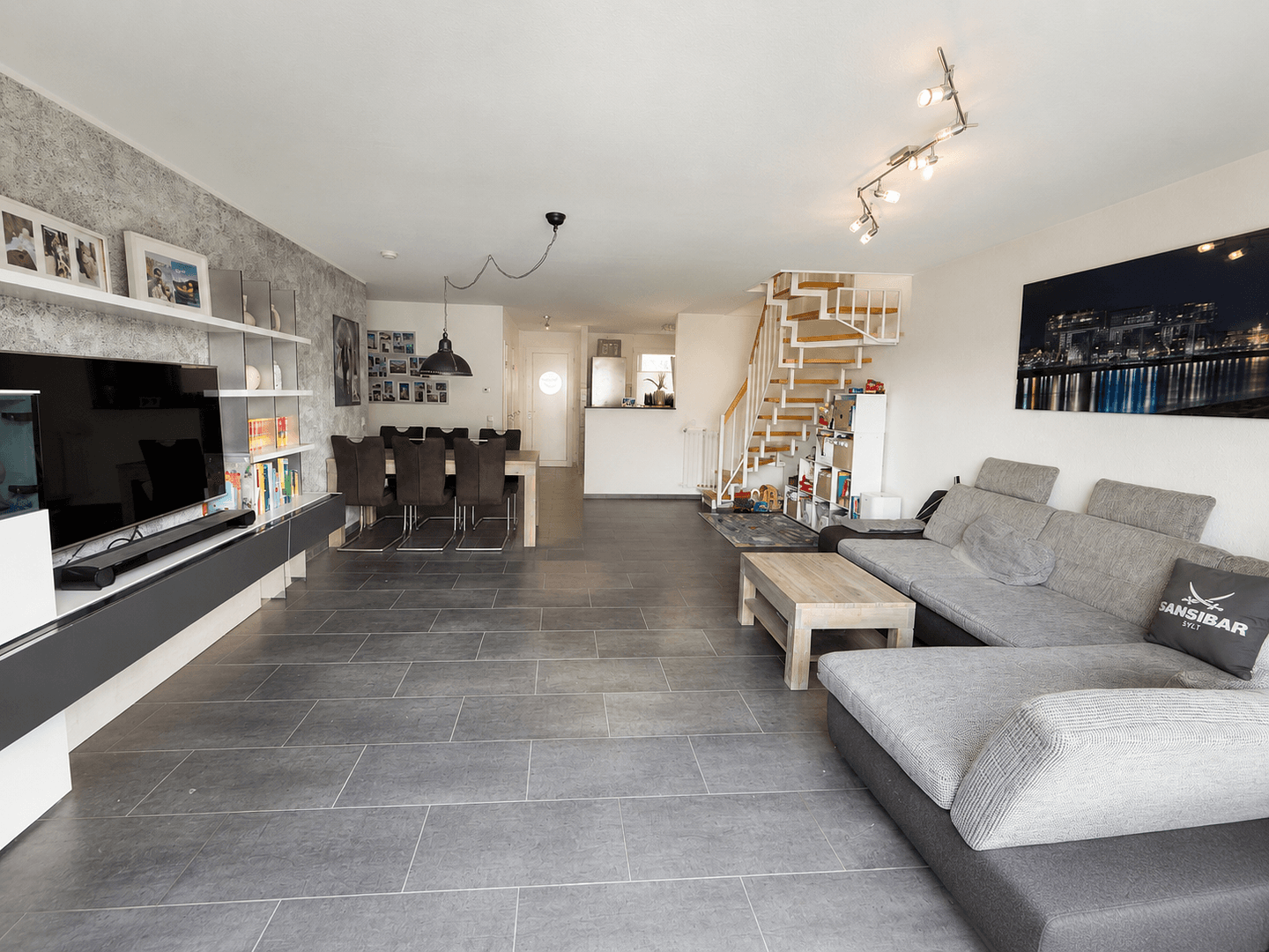 Predaj bytu 5-izbový 140 m², Witten, Severné Porýnie - Westfálsko Predaj bytu 5-izbový 140 m², Witten, Severné Porýnie - Westfálsko