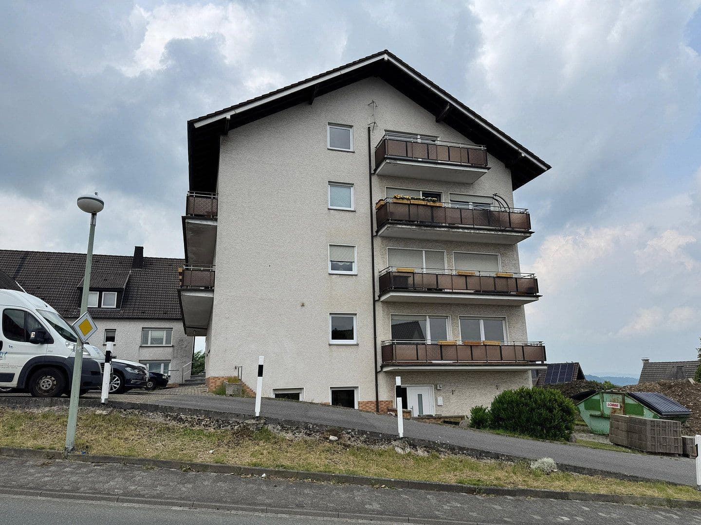 Prenájom bytu 3-izbový 114 m², Ringstraße 1b, Sundern, Severné Porýnie - Westfálsko Prenájom bytu 3-izbový 114 m², Ringstraße 1b, Sundern, Severné Porýnie - Westfálsko