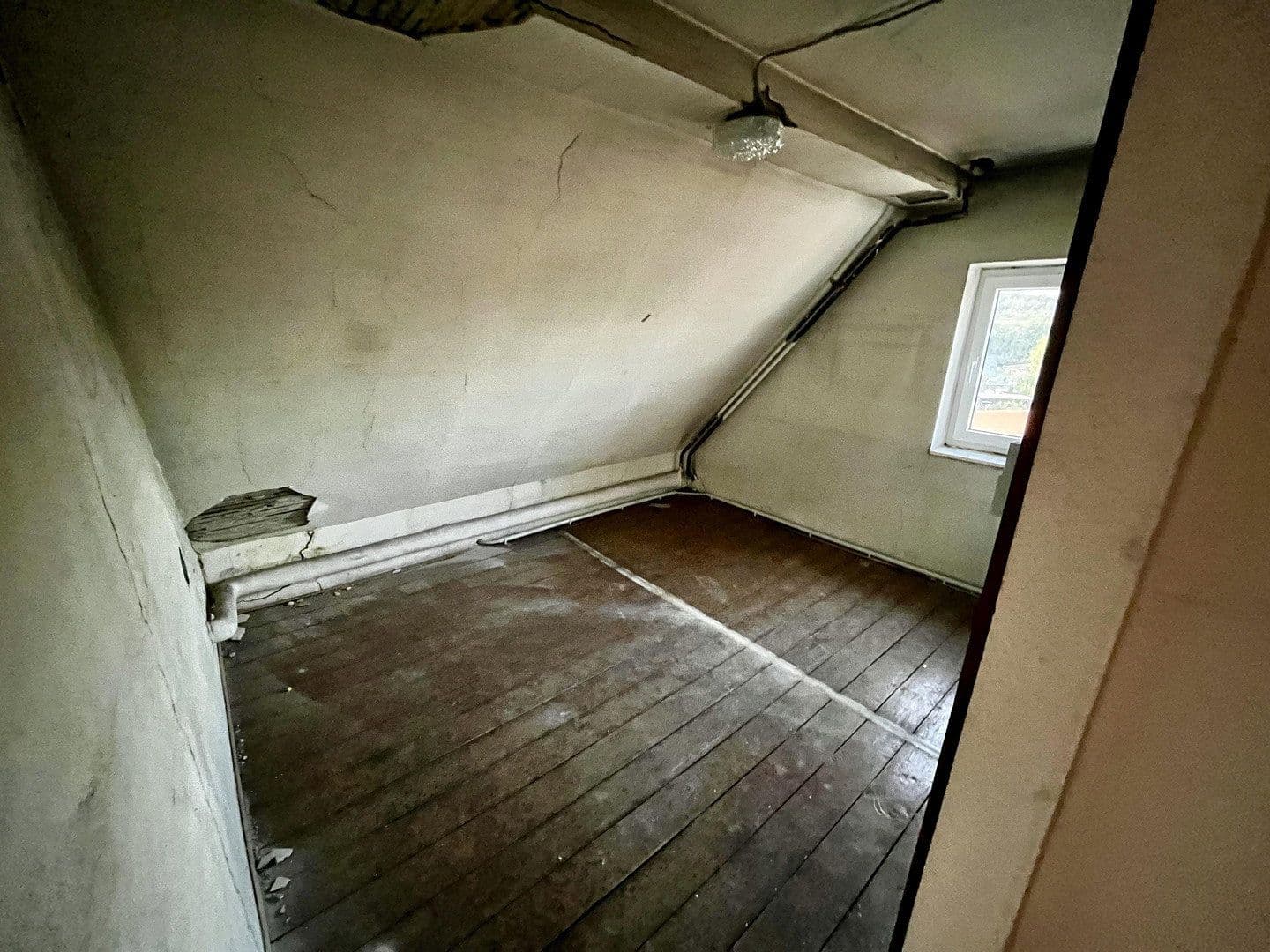 Predaj domu 190 m², pozemek 165 m², Alsenz, Porýnie-Falcko Predaj domu 190 m², pozemek 165 m², Alsenz, Porýnie-Falcko