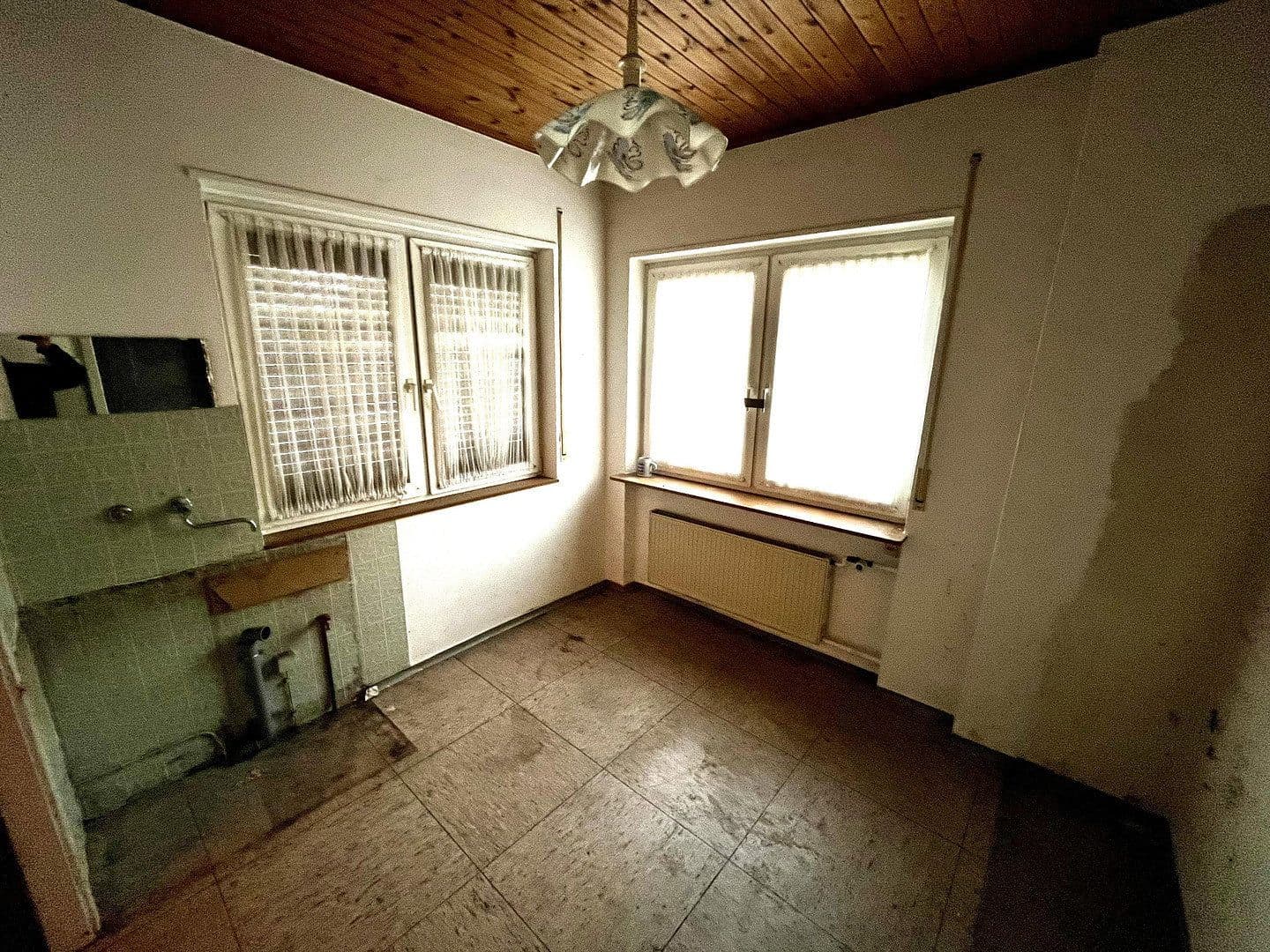 Predaj domu 190 m², pozemek 165 m², Alsenz, Porýnie-Falcko Predaj domu 190 m², pozemek 165 m², Alsenz, Porýnie-Falcko