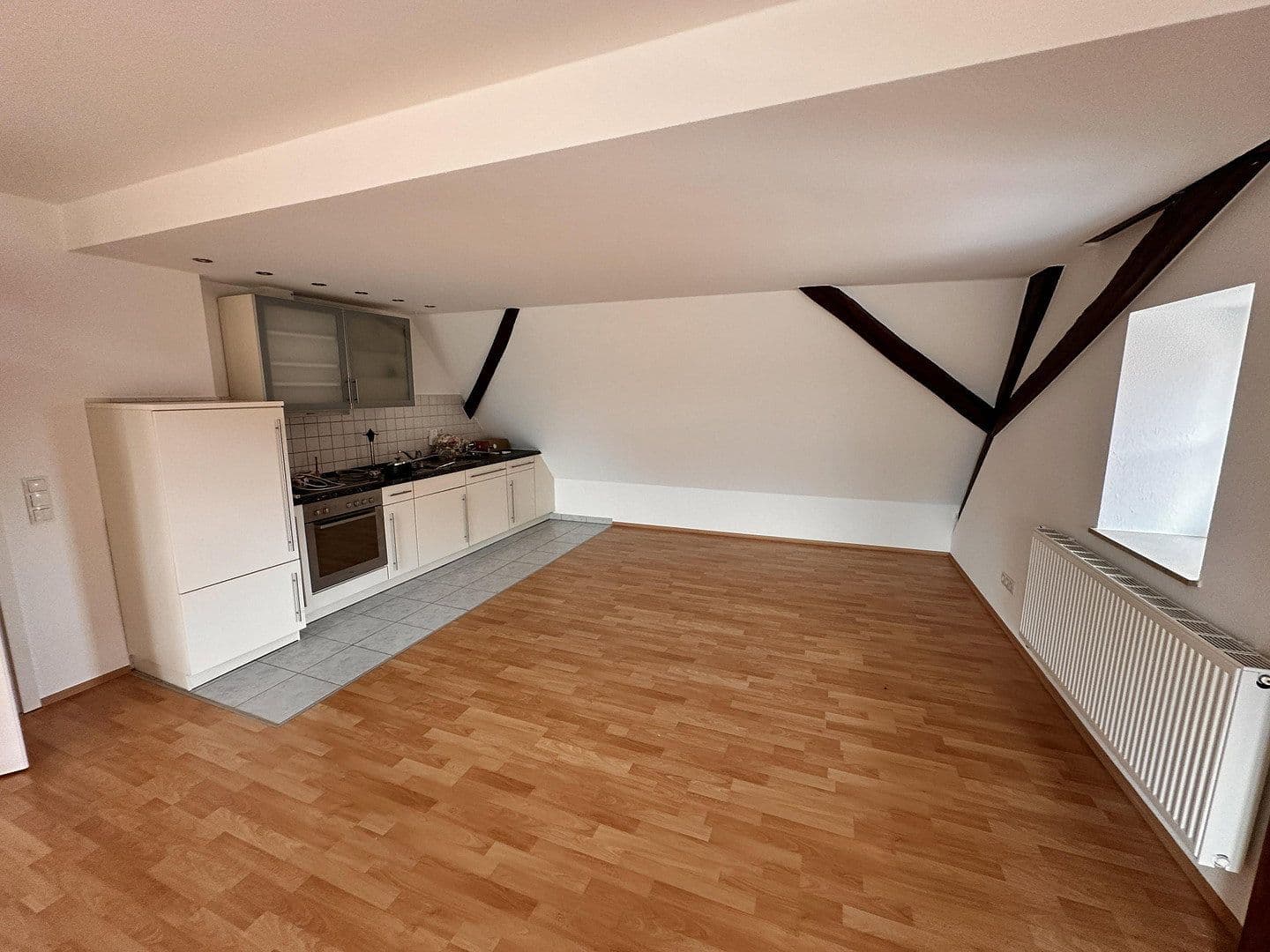 Prenájom bytu 2-izbový 94 m², Am Zehnt 9, Sinsheim, Bádensko-Wurttembersko Prenájom bytu 2-izbový 94 m², Am Zehnt 9, Sinsheim, Bádensko-Wurttembersko