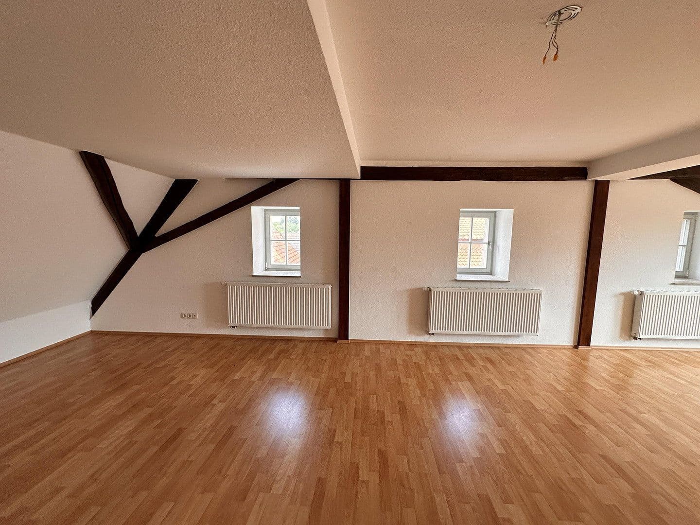 Prenájom bytu 2-izbový 94 m², Am Zehnt 9, Sinsheim, Bádensko-Wurttembersko Prenájom bytu 2-izbový 94 m², Am Zehnt 9, Sinsheim, Bádensko-Wurttembersko