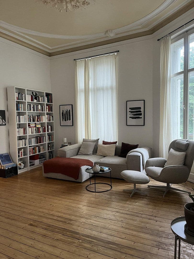 Prenájom bytu 3-izbový 90 m², Weberstr.41, Bonn, Severné Porýnie - Westfálsko Prenájom bytu 3-izbový 90 m², Weberstr.41, Bonn, Severné Porýnie - Westfálsko