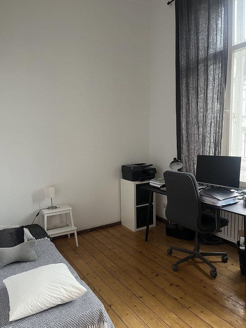 Prenájom bytu 3-izbový 90 m², Weberstr.41, Bonn, Severné Porýnie - Westfálsko Prenájom bytu 3-izbový 90 m², Weberstr.41, Bonn, Severné Porýnie - Westfálsko