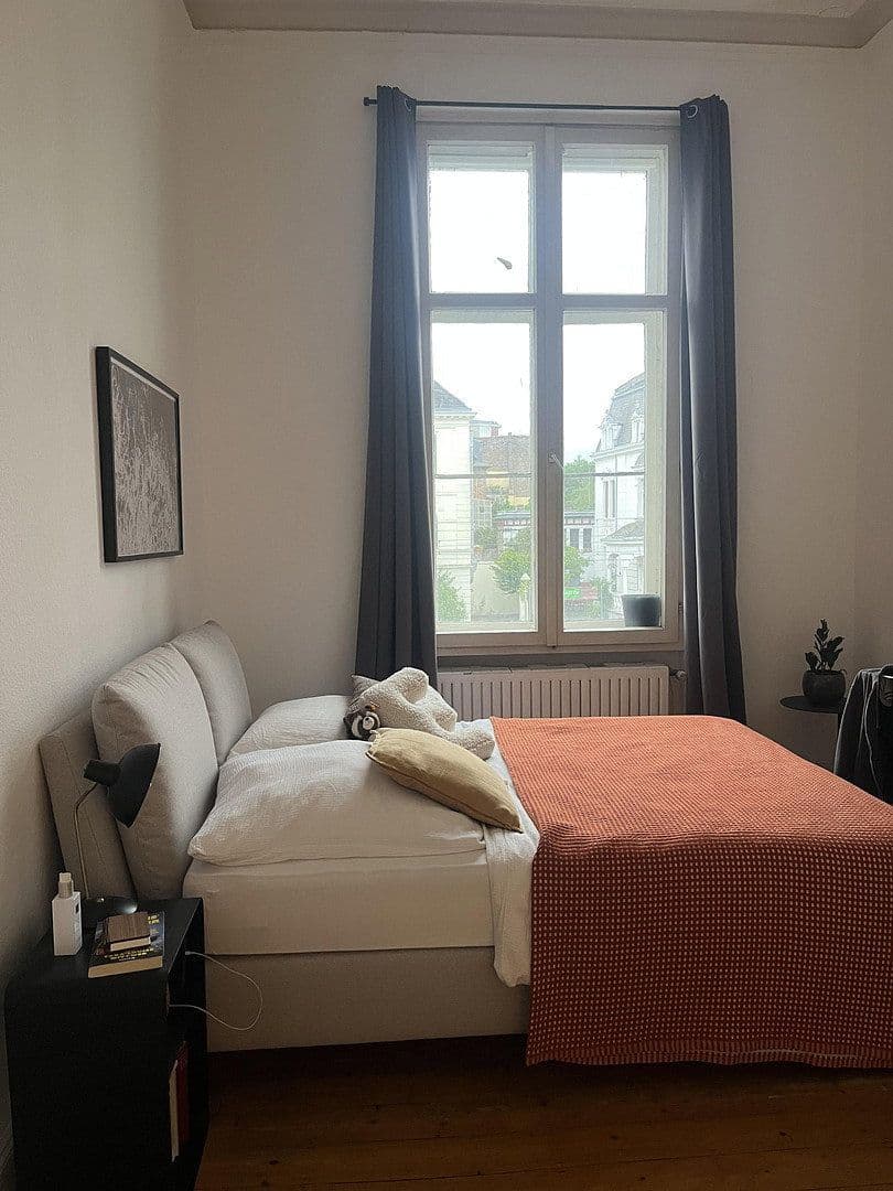 Prenájom bytu 3-izbový 90 m², Weberstr.41, Bonn, Severné Porýnie - Westfálsko Prenájom bytu 3-izbový 90 m², Weberstr.41, Bonn, Severné Porýnie - Westfálsko