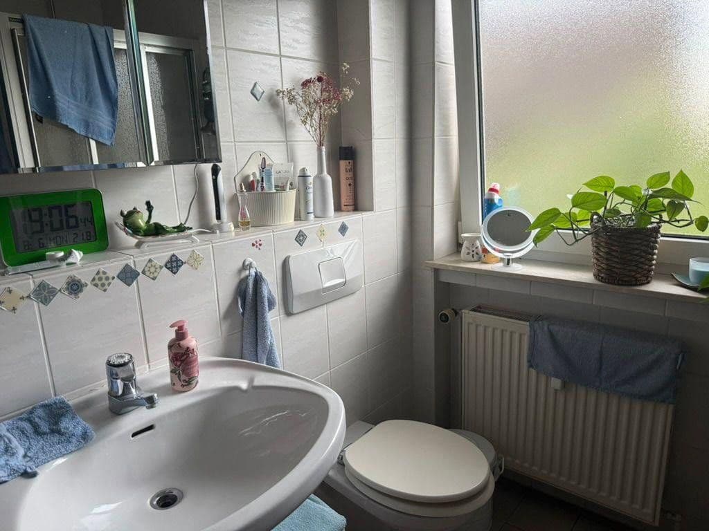 Prenájom bytu 4-izbový 150 m², Spitzwegstraße 6, Alzenau, Bavorsko Prenájom bytu 4-izbový 150 m², Spitzwegstraße 6, Alzenau, Bavorsko