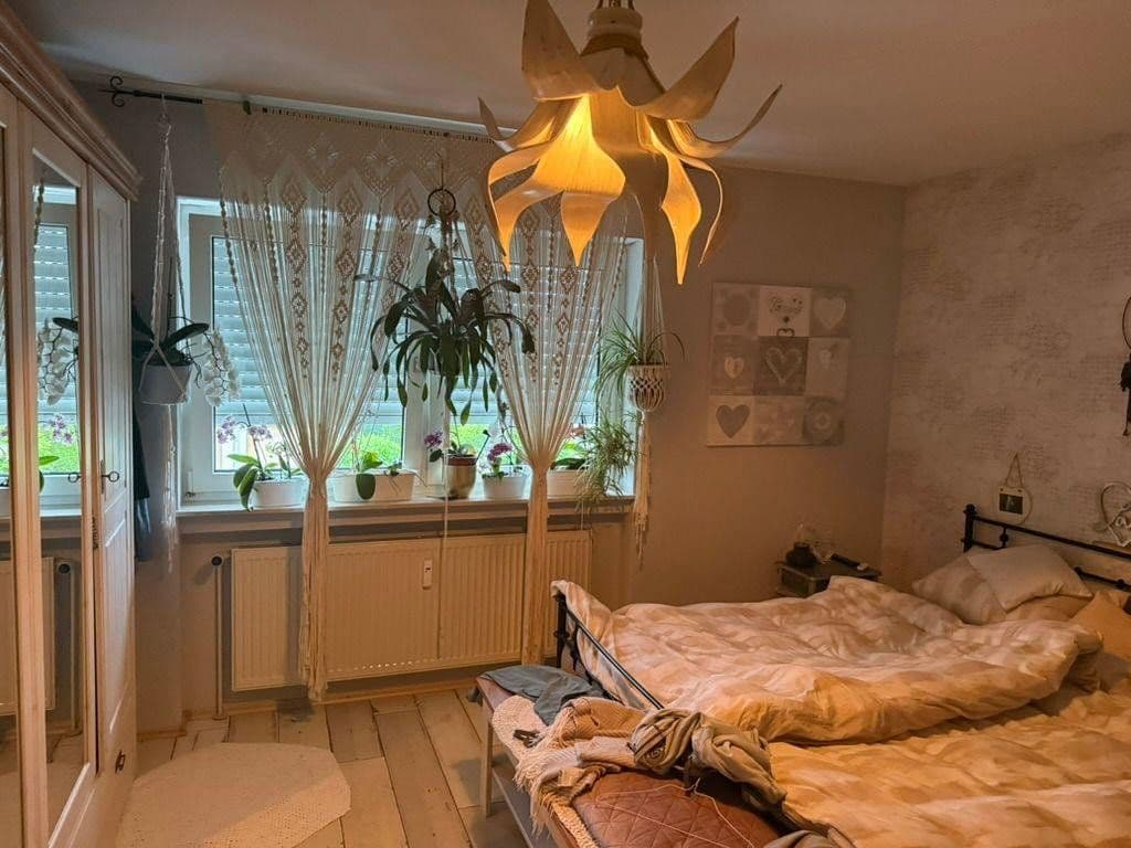 Prenájom bytu 4-izbový 150 m², Spitzwegstraße 6, Alzenau, Bavorsko Prenájom bytu 4-izbový 150 m², Spitzwegstraße 6, Alzenau, Bavorsko
