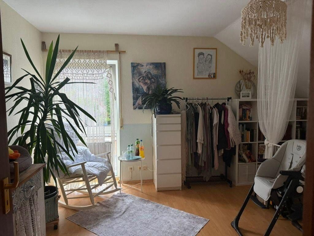 Prenájom bytu 4-izbový 150 m², Spitzwegstraße 6, Alzenau, Bavorsko Prenájom bytu 4-izbový 150 m², Spitzwegstraße 6, Alzenau, Bavorsko