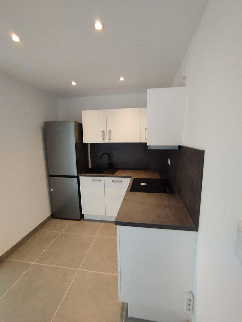 Prenájom bytu 3-izbový 45 m², Geleitstraße 30, Hanau, Hesensko Prenájom bytu 3-izbový 45 m², Geleitstraße 30, Hanau, Hesensko