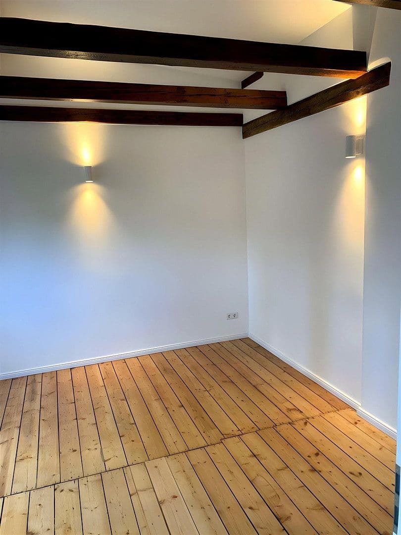 Prenájom bytu 4-izbový 80 m², Walddörferstrasse 276, Hamburg, Hamburg Prenájom bytu 4-izbový 80 m², Walddörferstrasse 276, Hamburg, Hamburg