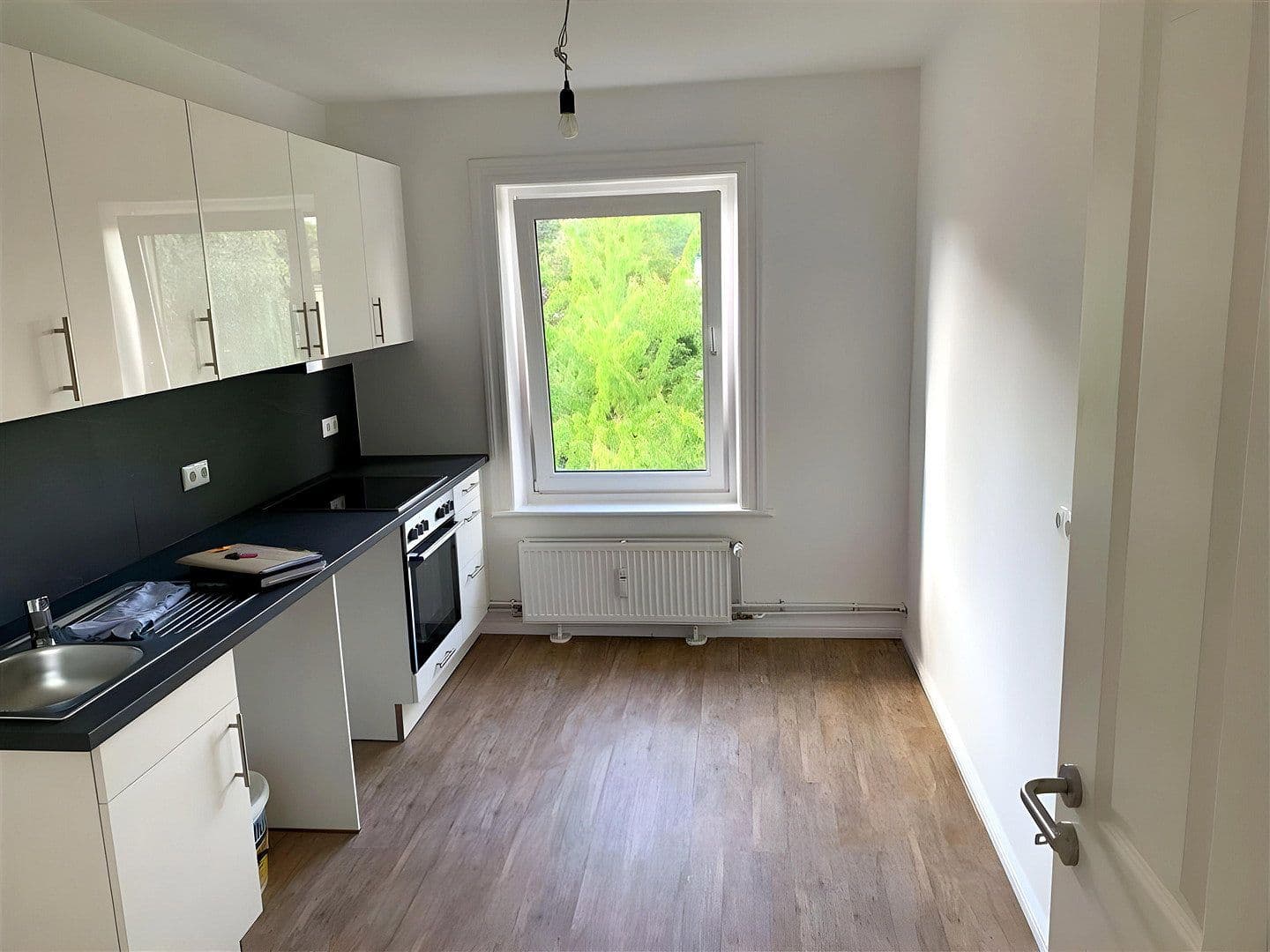 Prenájom bytu 4-izbový 80 m², Walddörferstrasse 276, Hamburg, Hamburg Prenájom bytu 4-izbový 80 m², Walddörferstrasse 276, Hamburg, Hamburg