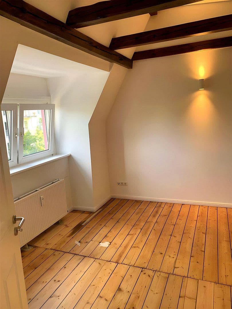 Prenájom bytu 4-izbový 80 m², Walddörferstrasse 276, Hamburg, Hamburg Prenájom bytu 4-izbový 80 m², Walddörferstrasse 276, Hamburg, Hamburg