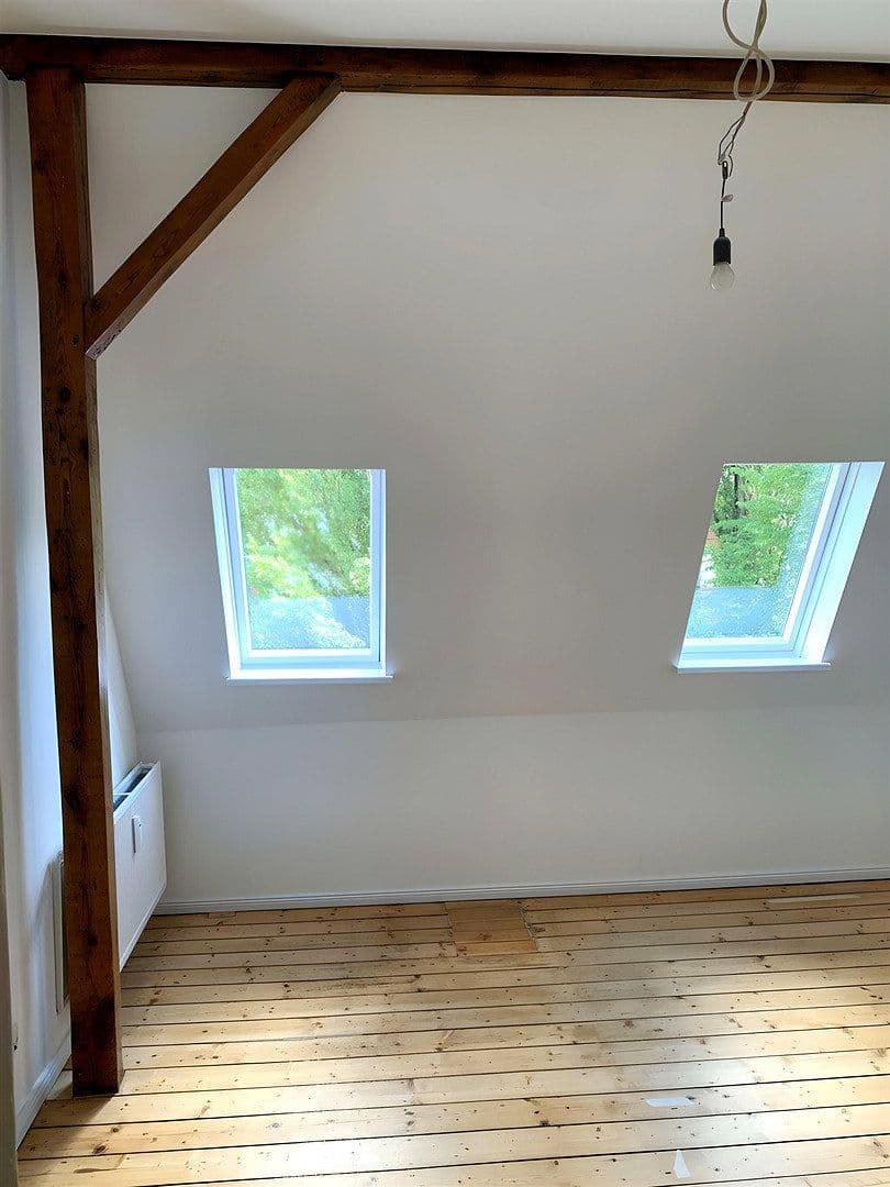 Prenájom bytu 4-izbový 80 m², Walddörferstrasse 276, Hamburg, Hamburg Prenájom bytu 4-izbový 80 m², Walddörferstrasse 276, Hamburg, Hamburg