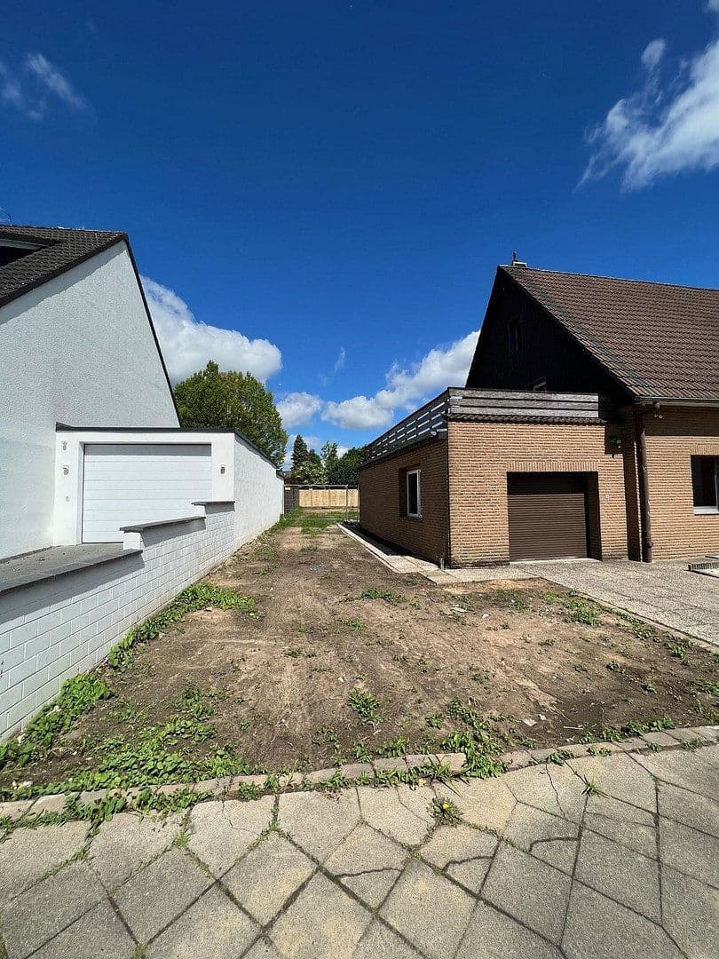 Predaj domu 201 m², pozemek 673 m², Sodenstr. 5, Düsseldorf, Severné Porýnie - Westfálsko Predaj domu 201 m², pozemek 673 m², Sodenstr. 5, Düsseldorf, Severné Porýnie - Westfálsko