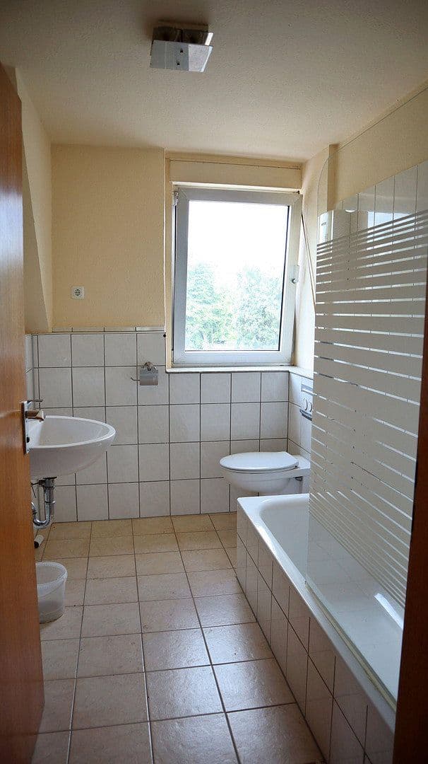 Predaj domu 201 m², pozemek 673 m², Sodenstr. 5, Düsseldorf, Severné Porýnie - Westfálsko Predaj domu 201 m², pozemek 673 m², Sodenstr. 5, Düsseldorf, Severné Porýnie - Westfálsko