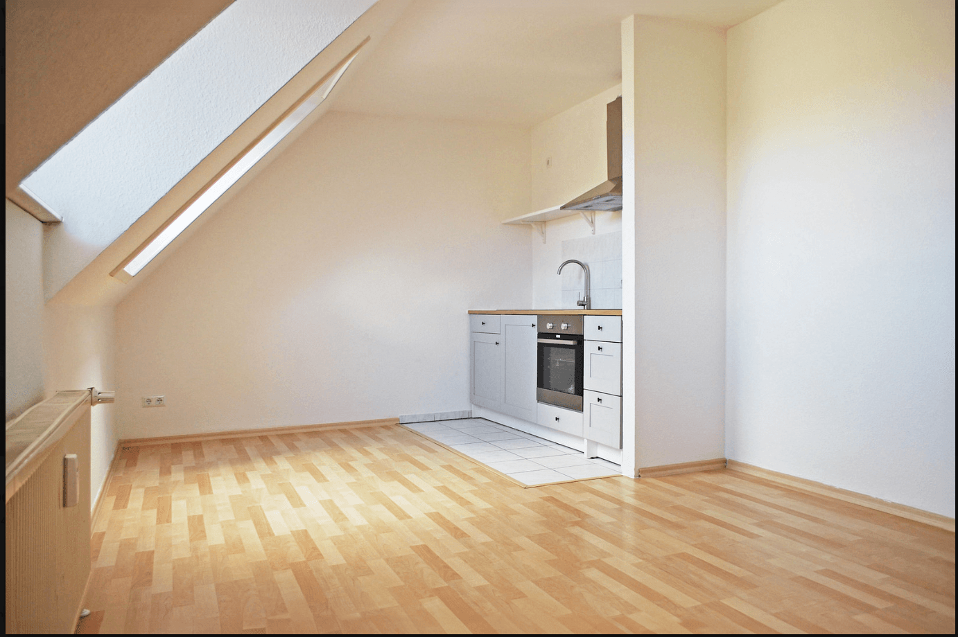 Prenájom bytu 1-izbový 27 m², Cottbus, Brandenbursko Prenájom bytu 1-izbový 27 m², Cottbus, Brandenbursko