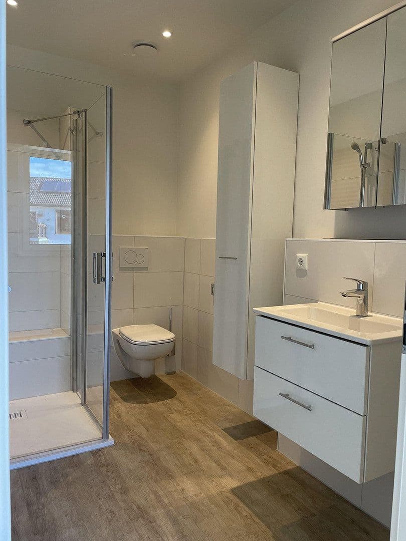 Prenájom bytu 2-izbový 62 m², Hoopter Str. 22a, Winsen (Luhe), Dolné Sasko Prenájom bytu 2-izbový 62 m², Hoopter Str. 22a, Winsen (Luhe), Dolné Sasko