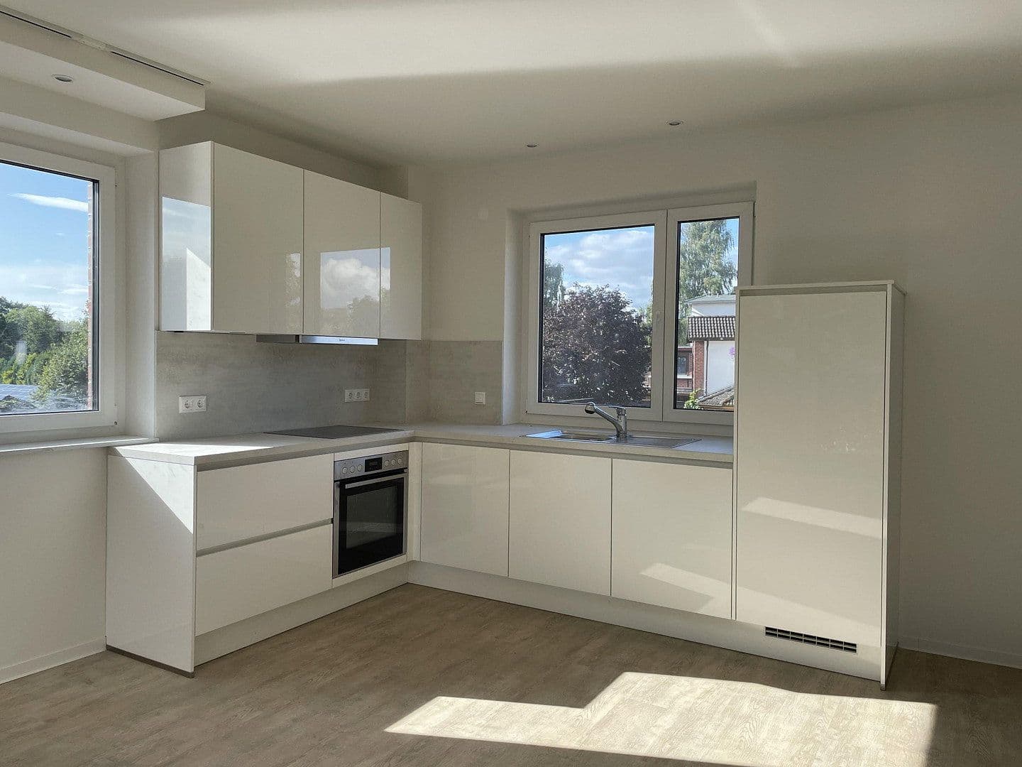 Prenájom bytu 2-izbový 62 m², Hoopter Str. 22a, Winsen (Luhe), Dolné Sasko Prenájom bytu 2-izbový 62 m², Hoopter Str. 22a, Winsen (Luhe), Dolné Sasko