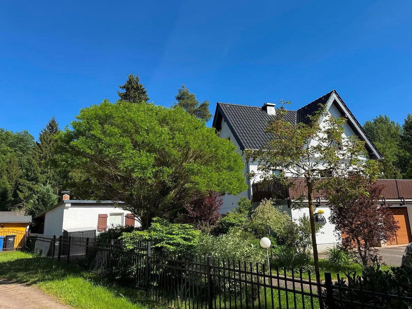 Predaj domu 180 m², pozemek 2.700 m², Jahnsdorf/Erzgebirge, Sasko Predaj domu 180 m², pozemek 2.700 m², Jahnsdorf/Erzgebirge, Sasko