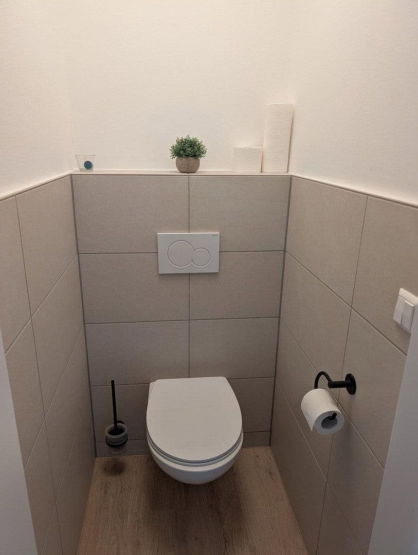 Prenájom bytu 3-izbový 74 m², STUTTGART, Bádensko-Wurttembersko Prenájom bytu 3-izbový 74 m², STUTTGART, Bádensko-Wurttembersko