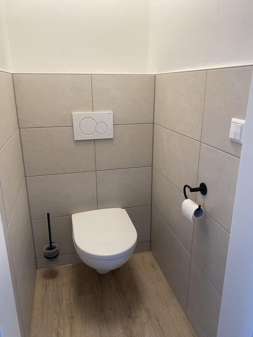 Prenájom bytu 3-izbový 74 m², STUTTGART, Bádensko-Wurttembersko Prenájom bytu 3-izbový 74 m², STUTTGART, Bádensko-Wurttembersko