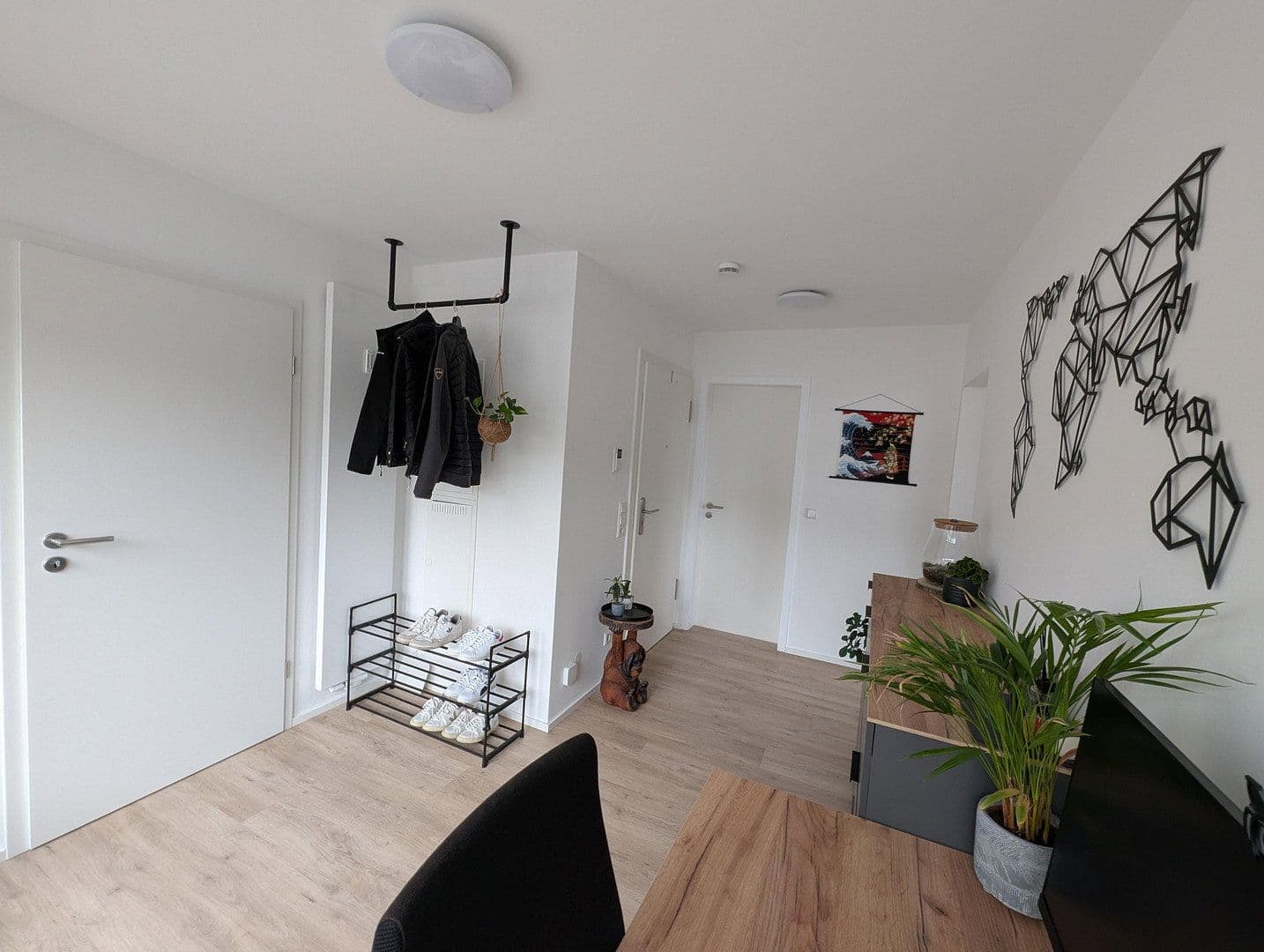 Prenájom bytu 3-izbový 74 m², STUTTGART, Bádensko-Wurttembersko Prenájom bytu 3-izbový 74 m², STUTTGART, Bádensko-Wurttembersko