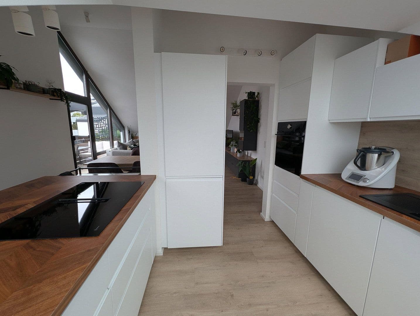 Prenájom bytu 3-izbový 74 m², STUTTGART, Bádensko-Wurttembersko Prenájom bytu 3-izbový 74 m², STUTTGART, Bádensko-Wurttembersko