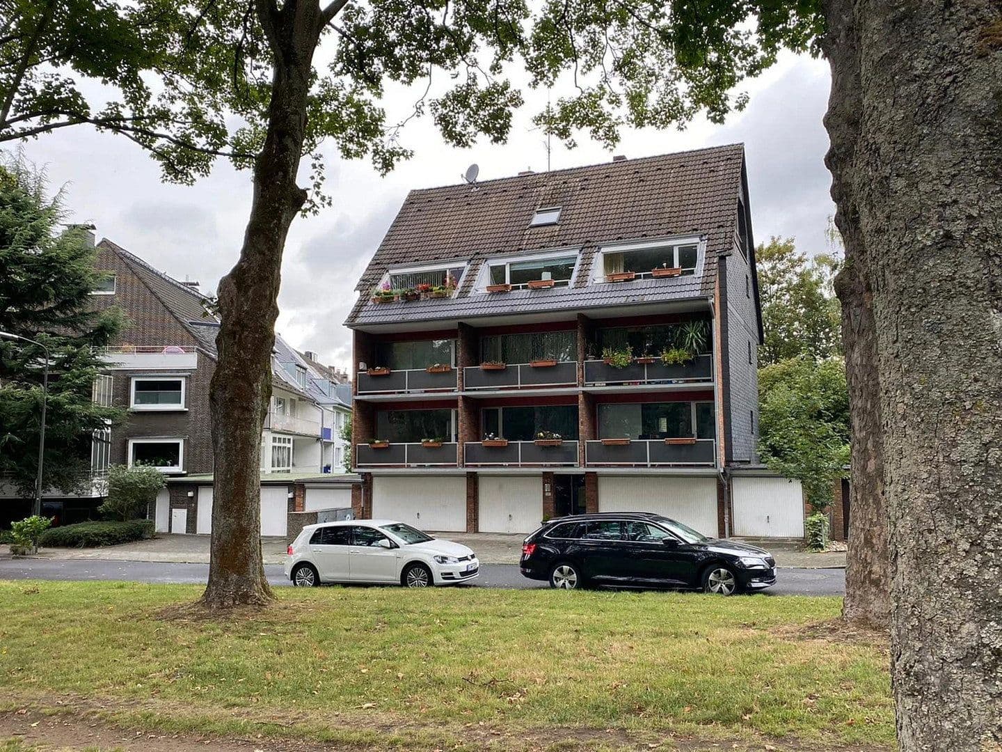 Prenájom bytu 2-izbový 72 m², Düsseldorf, Severné Porýnie - Westfálsko Prenájom bytu 2-izbový 72 m², Düsseldorf, Severné Porýnie - Westfálsko