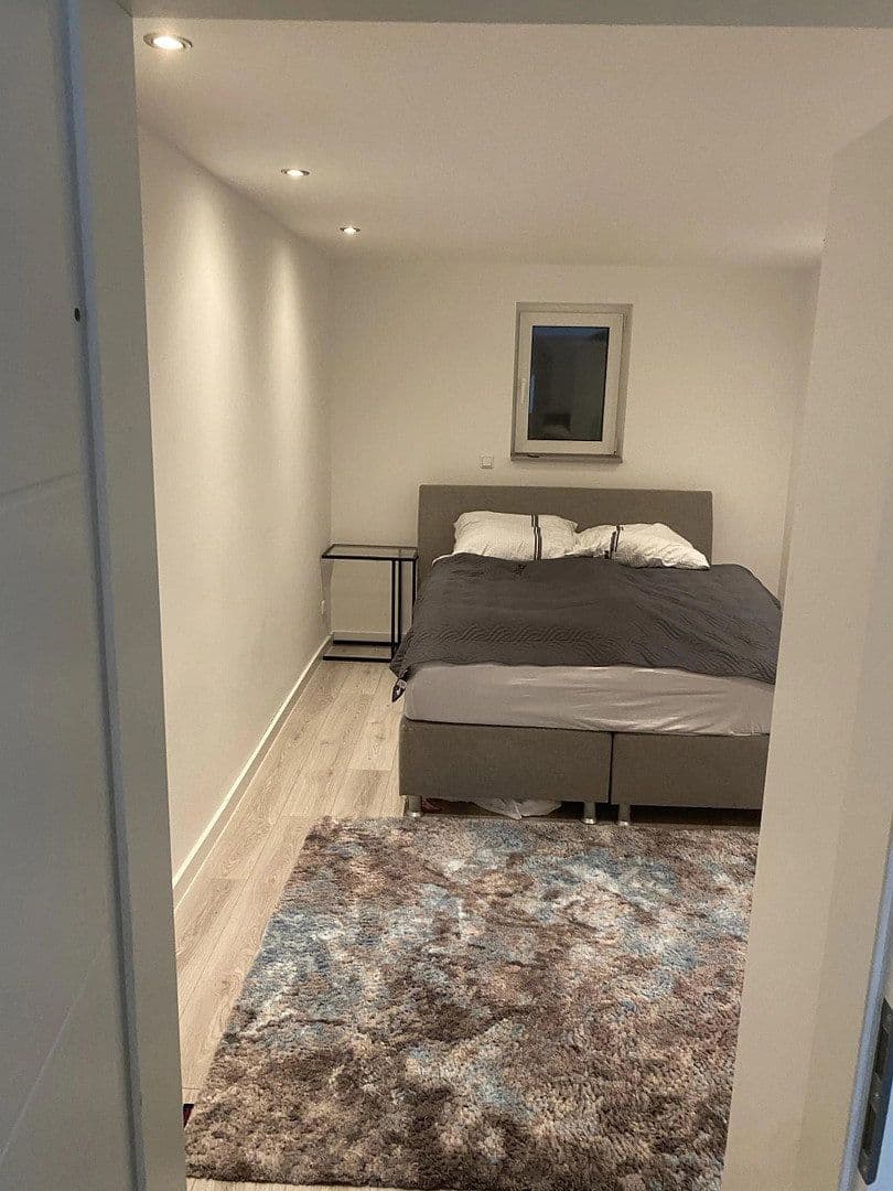 Prenájom bytu 2-izbový 72 m², Düsseldorf, Severné Porýnie - Westfálsko Prenájom bytu 2-izbový 72 m², Düsseldorf, Severné Porýnie - Westfálsko