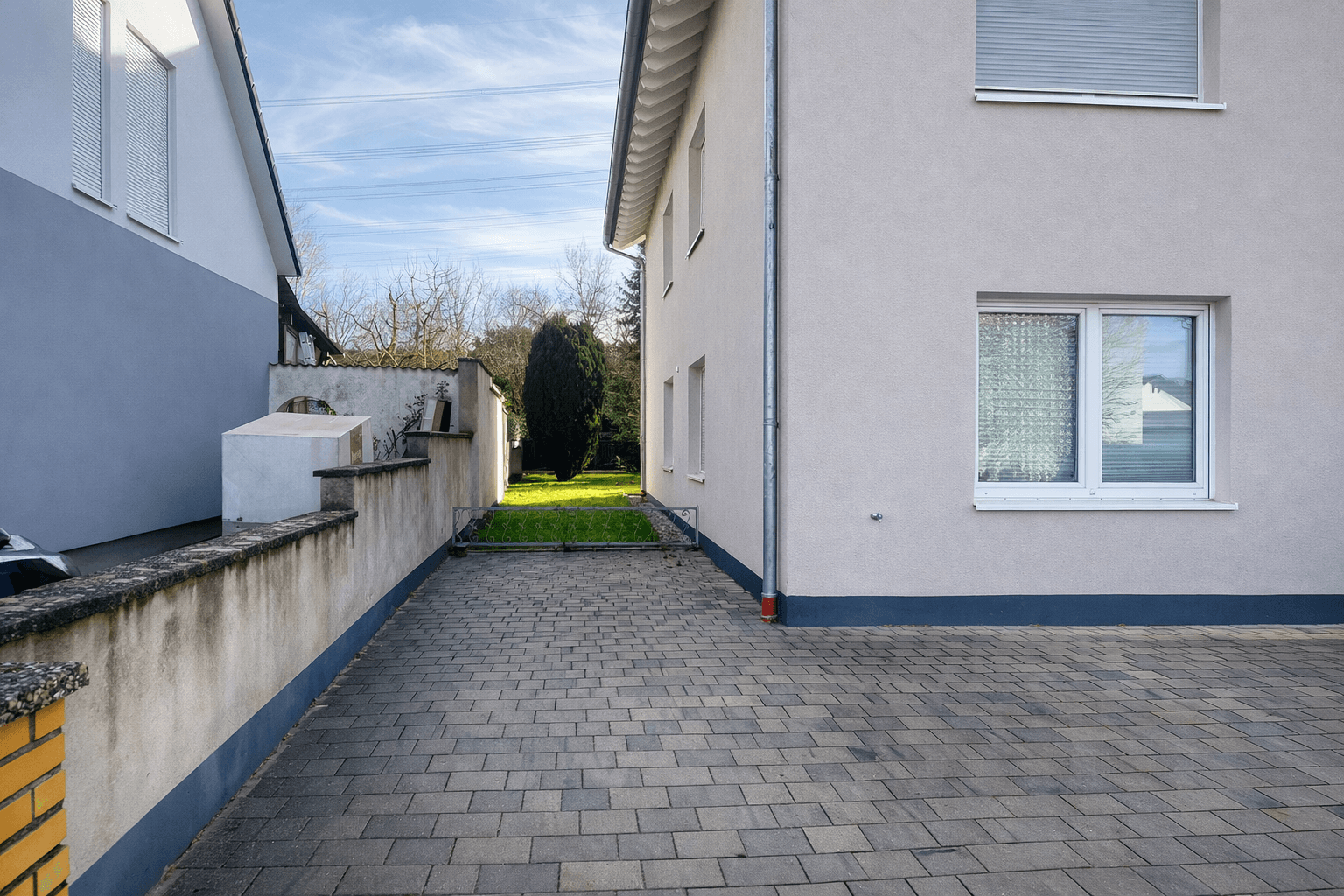 Predaj bytu 3-izbový 80 m², Rülzheim, Porýnie-Falcko Predaj bytu 3-izbový 80 m², Rülzheim, Porýnie-Falcko